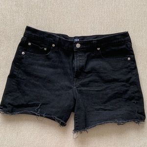 GAP denim Black Jean Shorts Women's Size 30 5”